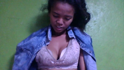 ueschancheuse1 live cam on Cam4