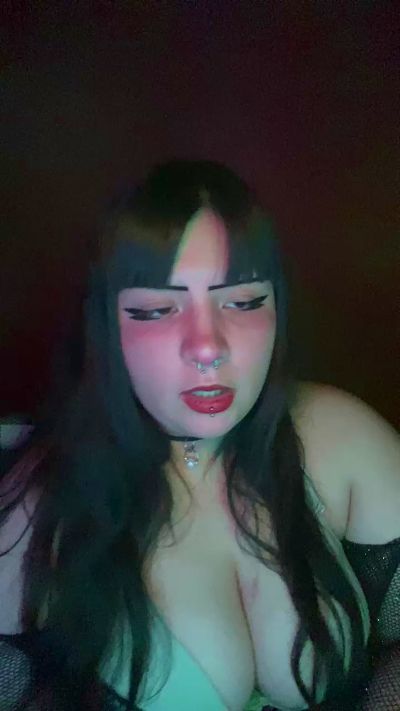 ugly_shinii live cam on Cam4