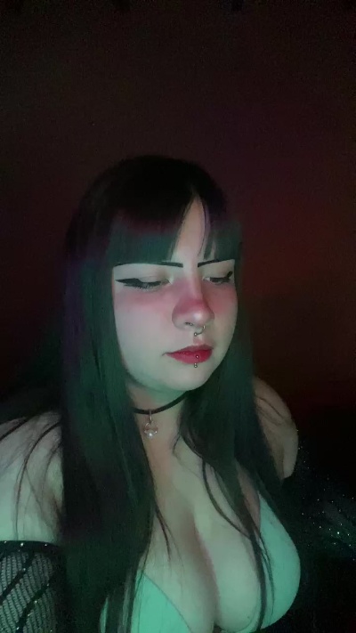 ugly_shinii live cam on Cam4