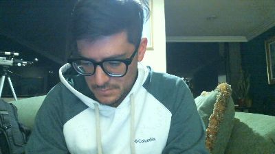 uiomanec live cam on Cam4
