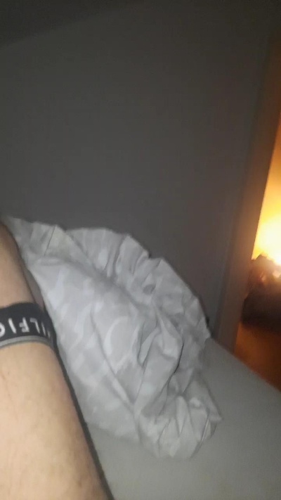 ulrichhot live cam on Cam4
