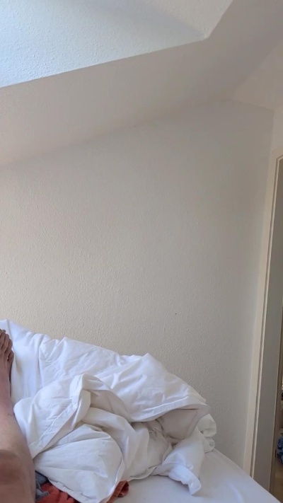 ulrichhot live cam on Cam4