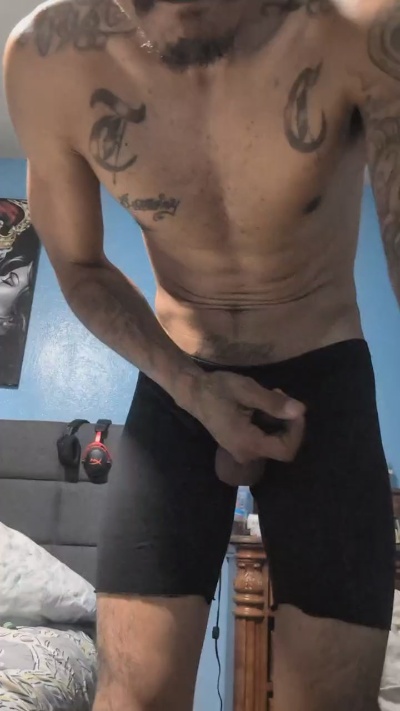 uncut_papi1989 live cam on Cam4
