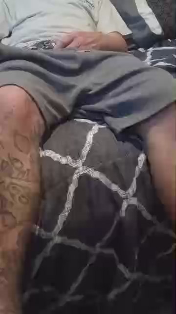 uncutandspun live cam on Cam4