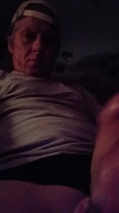 uncutandspun live cam on Cam4