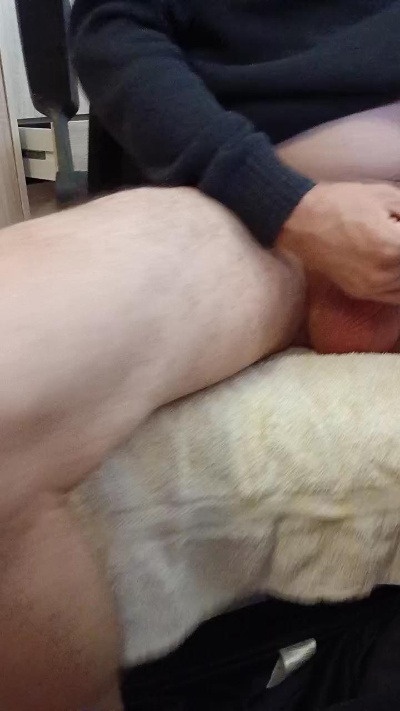uncutcock86 live cam on Cam4