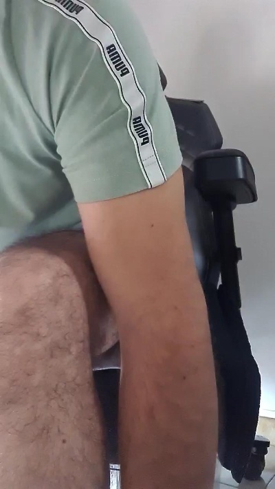 uncutcockitaly live cam on Cam4