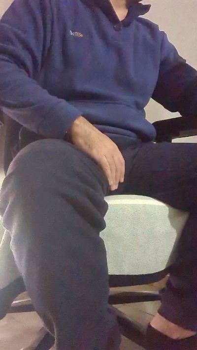 uncutcockitaly live cam on Cam4