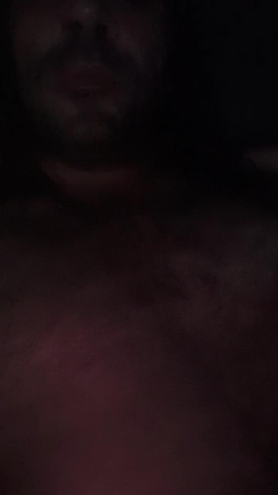 undercase live cam on Cam4
