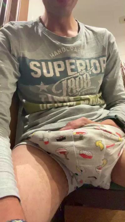 uomo86 live cam on Cam4
