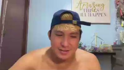 ur_jaycutee live cam on Cam4