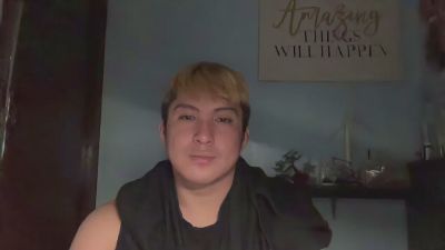 ur_jaycutee live cam on Cam4