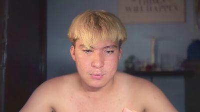 ur_jaycutee live cam on Cam4