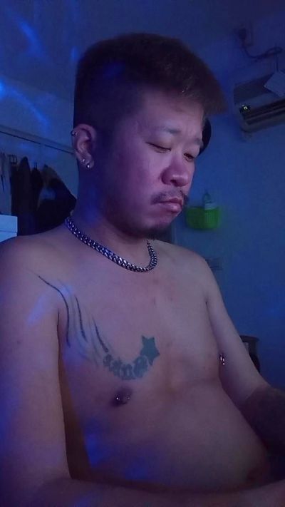 uratasan1160 live cam on Cam4