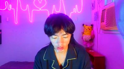 urfemboy_cummer live cam on Cam4