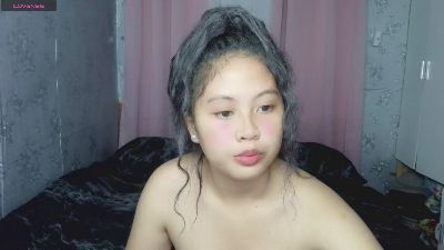 urprettymaddy live cam on Cam4