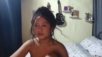 urprettymaddy live cam on Cam4