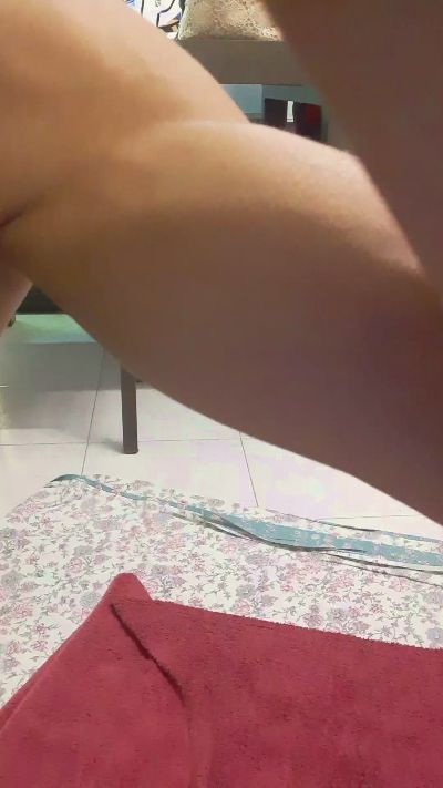 ursula25 live cam on Cam4