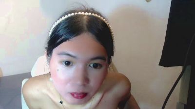 ursweetkia live cam on Cam4