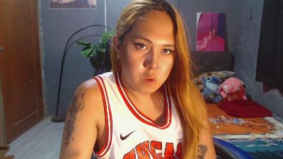 ursweetpinayxxx live cam on Cam4