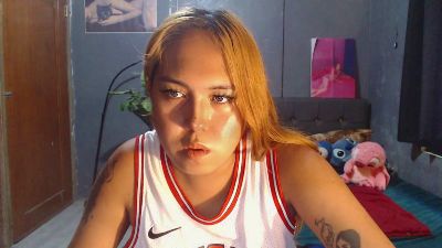ursweetpinayxxx live cam on Cam4