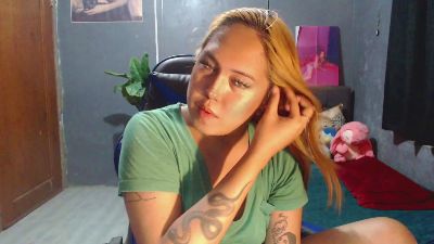 ursweetpinayxxx live cam on Cam4