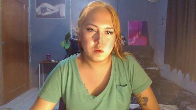 ursweetpinayxxx live cam on Cam4