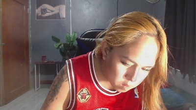 ursweetpinayxxx live cam on Cam4