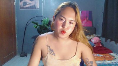 ursweetpinayxxx live cam on Cam4