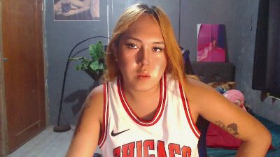 ursweetpinayxxx live cam on Cam4