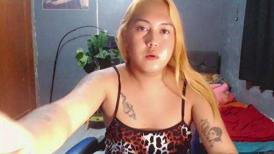 ursweetpinayxxx live cam on Cam4