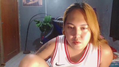 ursweetpinayxxx live cam on Cam4