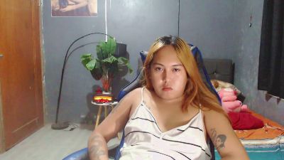 ursweetpinayxxx live cam on Cam4