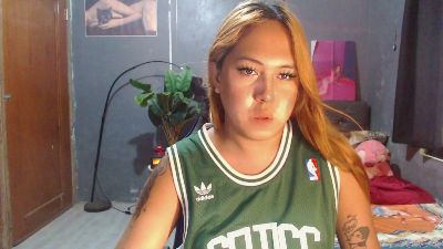 ursweetpinayxxx live cam on Cam4