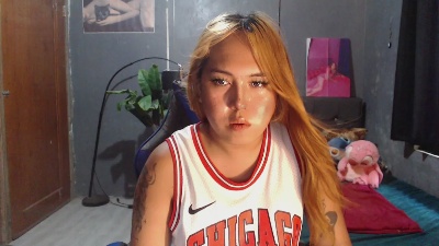ursweetpinayxxx live cam on Cam4