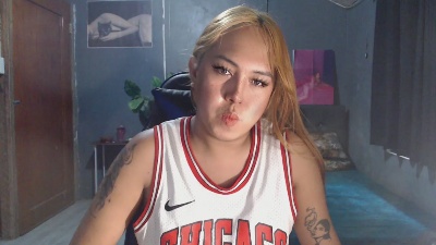 ursweetpinayxxx live cam on Cam4