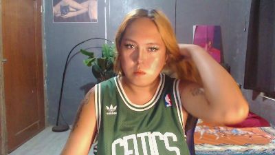 ursweetpinayxxx live cam on Cam4