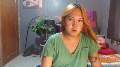 ursweetpinayxxx live cam on Cam4