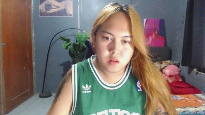 ursweetpinayxxx live cam on Cam4