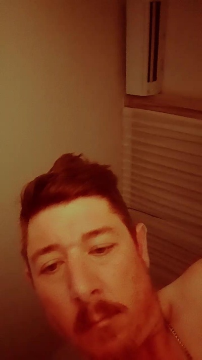 utelukey87 live cam on Cam4