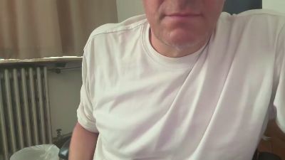utopia15 live cam on Cam4