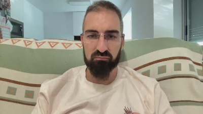 v1c70r1985 live cam on Cam4