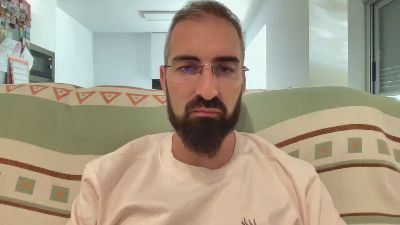 v1c70r1985 live cam on Cam4