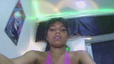 vadri5 live cam on Cam4
