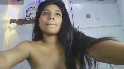 vadri5 live cam on Cam4