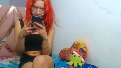 vaiolethts live cam on Cam4
