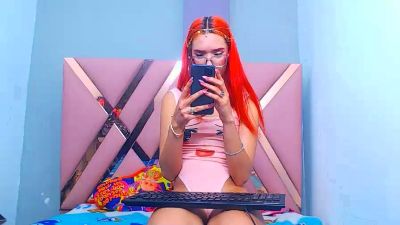 vaiolethts live cam on Cam4