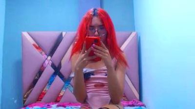 vaiolethts live cam on Cam4