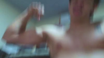 valdren_vylord live cam on Cam4