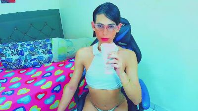 vale_sexth live cam on Cam4